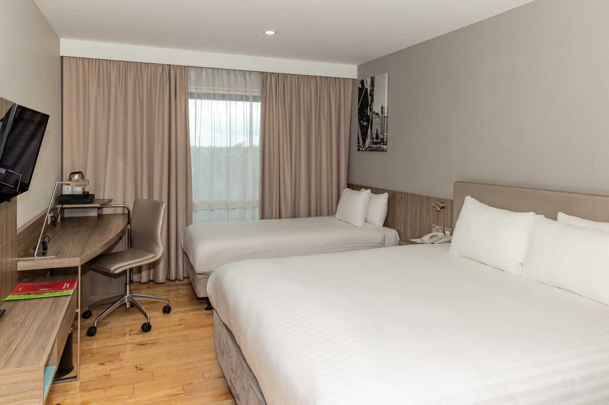 Standard Room Double Single Bed