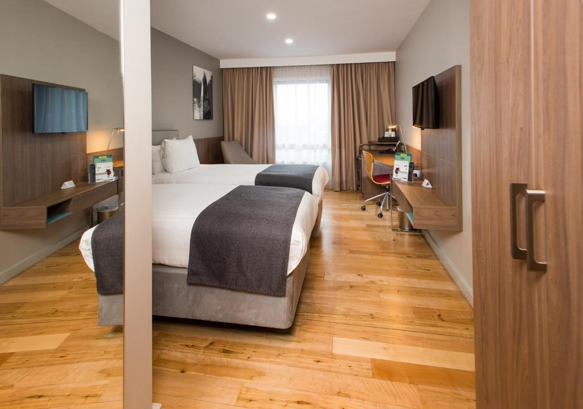 Standard Room Double Single Bed