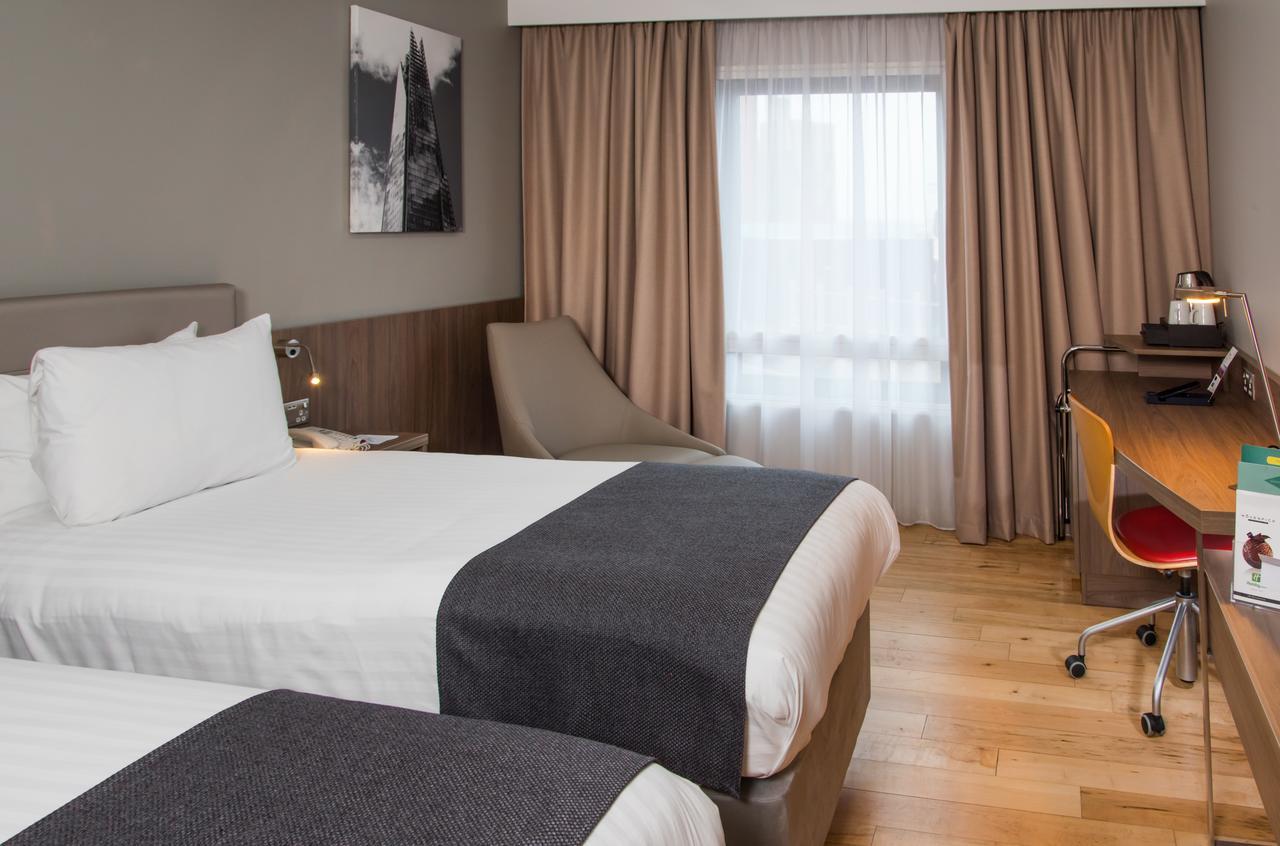 Standard Room Two Single Beds